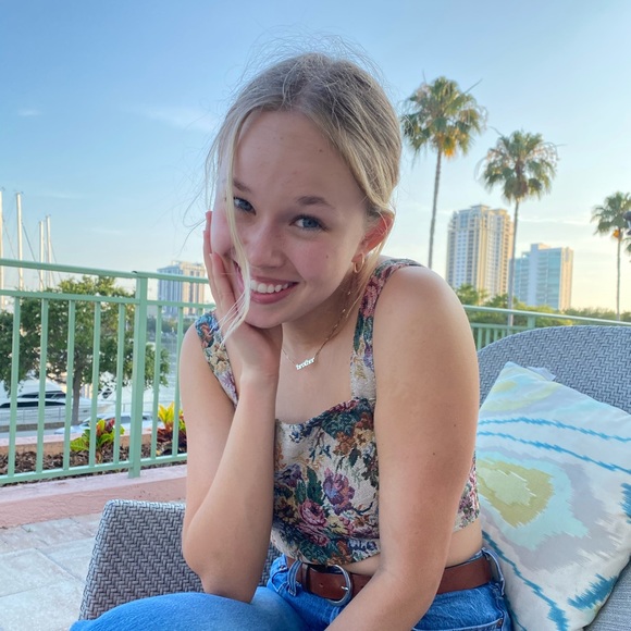 Meet your Posher, Devon - Picture 2 of 2